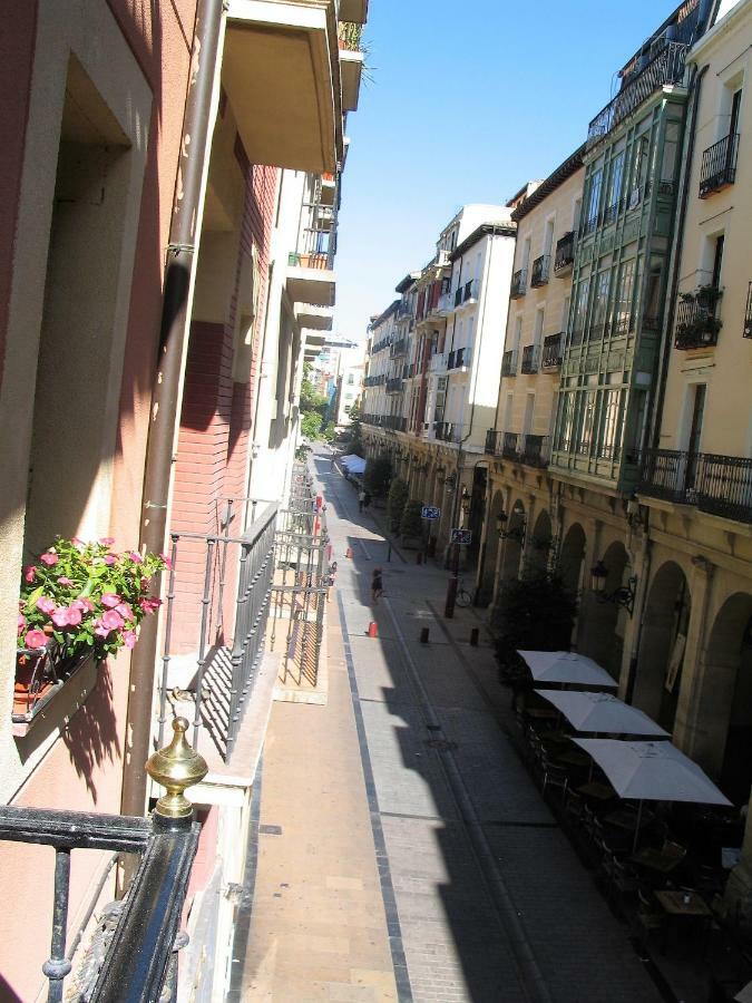Apartamento Corazon De Portales Logroño Exterior foto